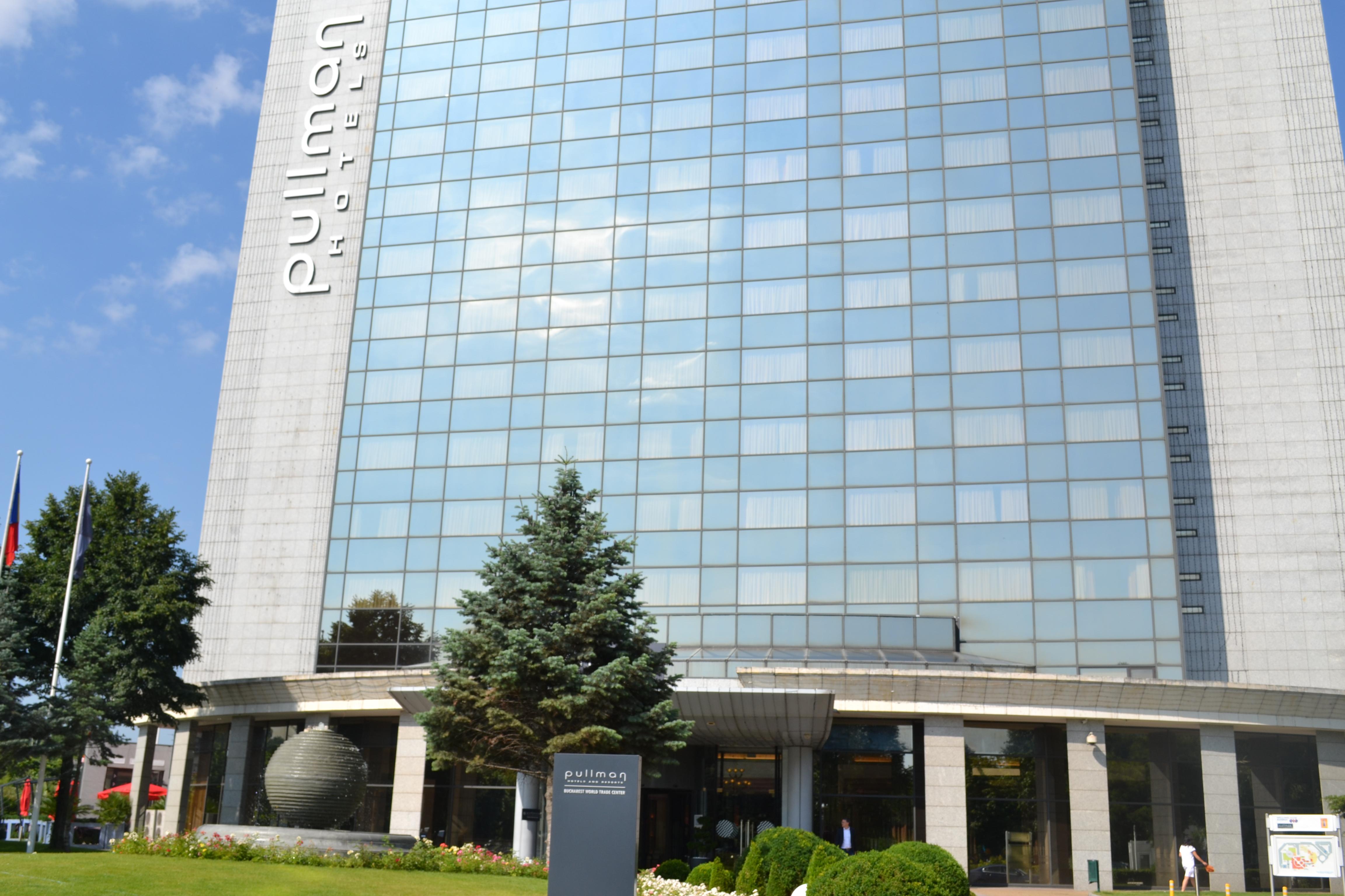 Pullman Bucharest World Trade Center Hotell Eksteriør bilde