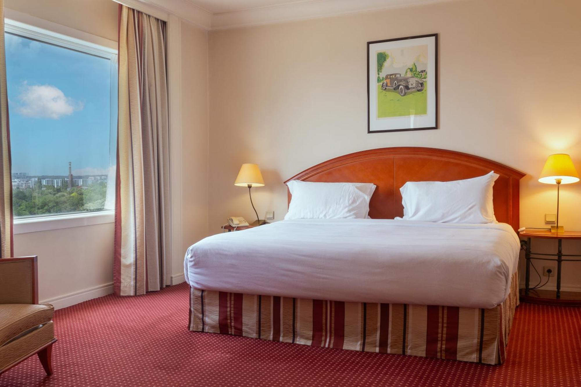 Pullman Bucharest World Trade Center Hotell Eksteriør bilde