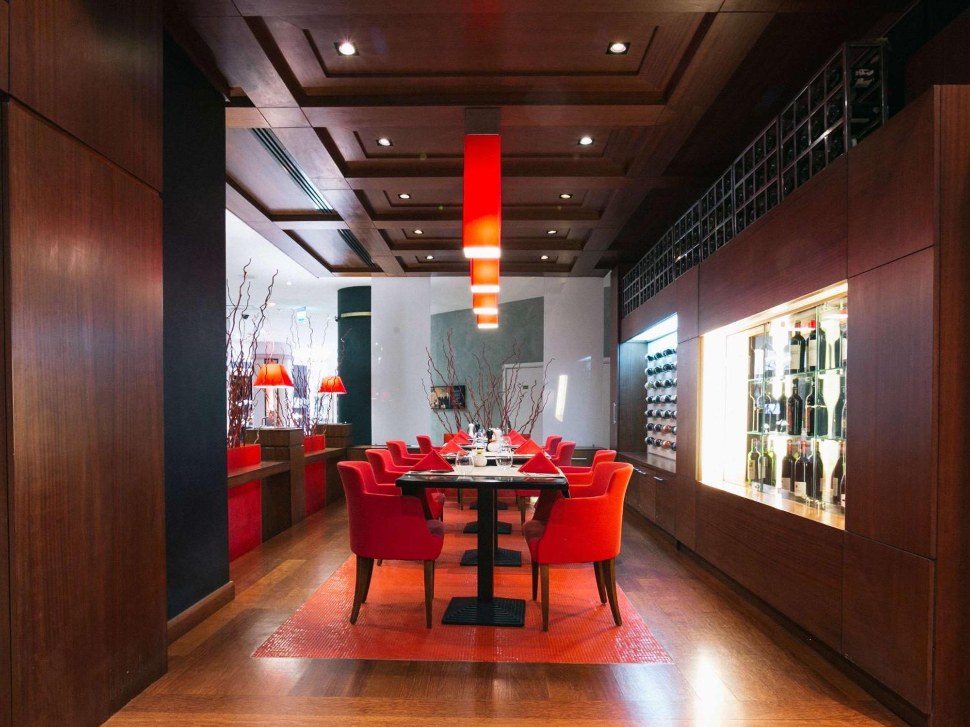 Pullman Bucharest World Trade Center Hotell Eksteriør bilde