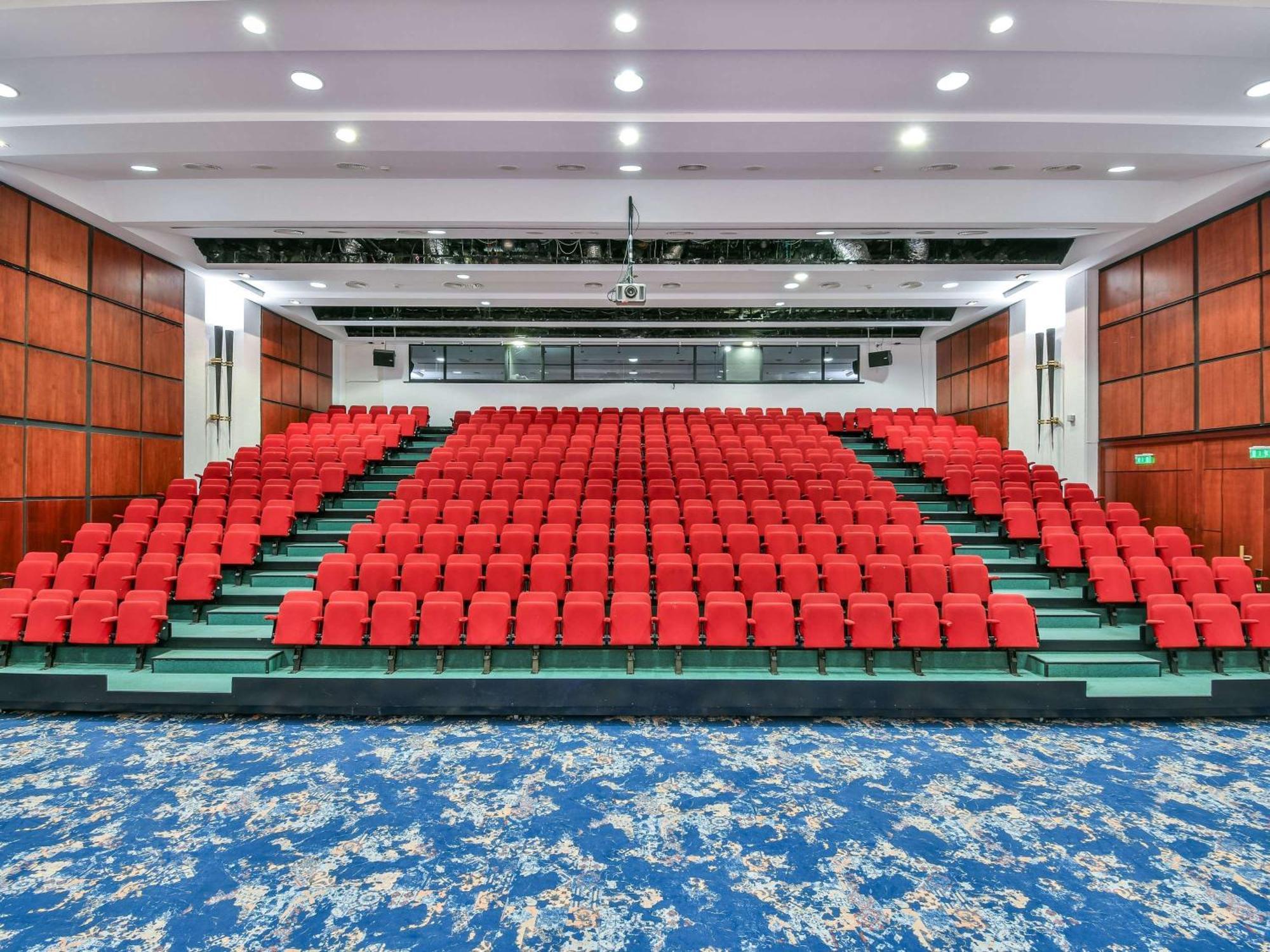 Pullman Bucharest World Trade Center Hotell Eksteriør bilde